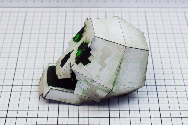 PTI Pixel Skull Paper Toy Image Side