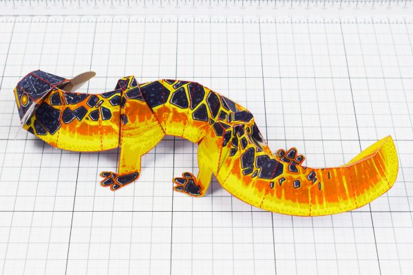 PTI - Lava Lizard Monster Dragon Paper Toy Craft Mondel - Fold Up Toys 2020 - Back